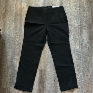 Chicos Women’s Black Ankle Pant